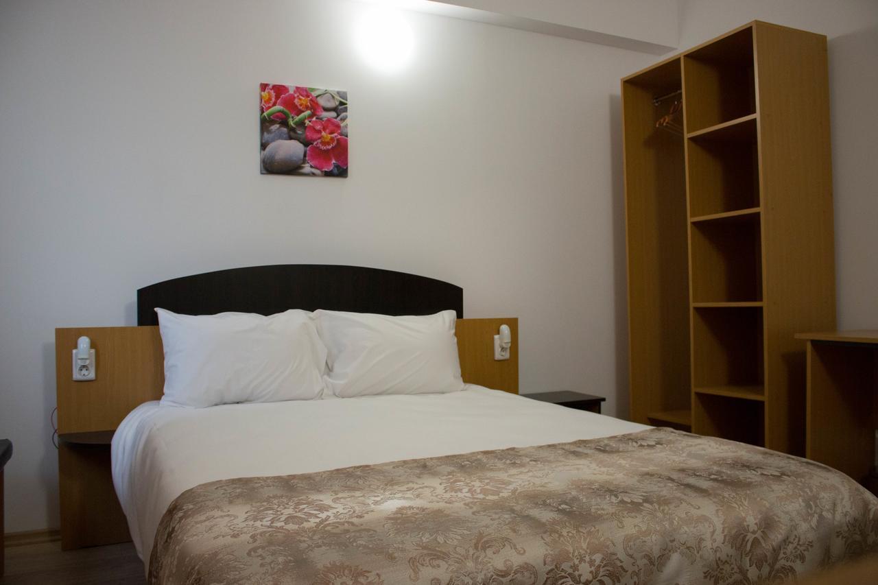 Rent Room N&S Iasi Ngoại thất bức ảnh