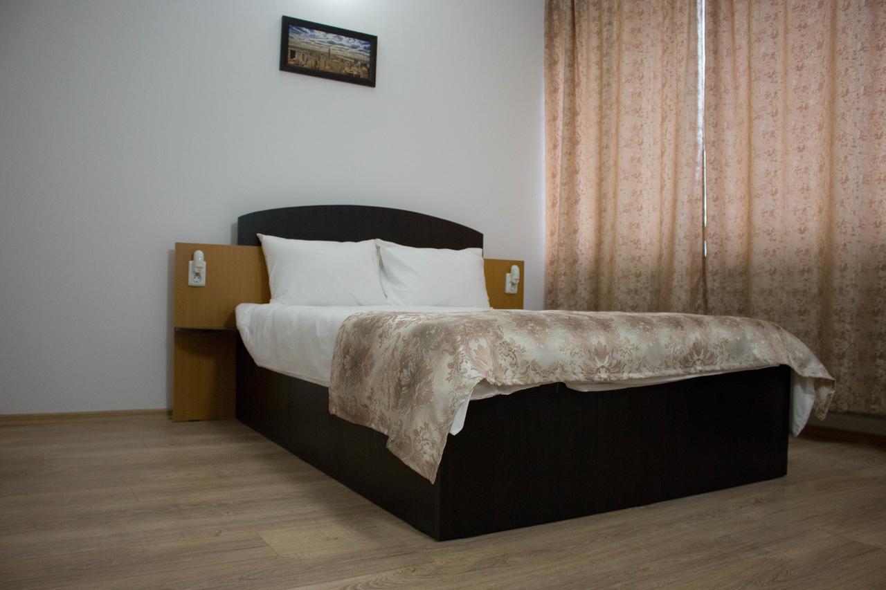 Rent Room N&S Iasi Ngoại thất bức ảnh